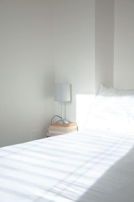 2 Bed 2 Bath Apartment With Canal View Dublín Exterior foto