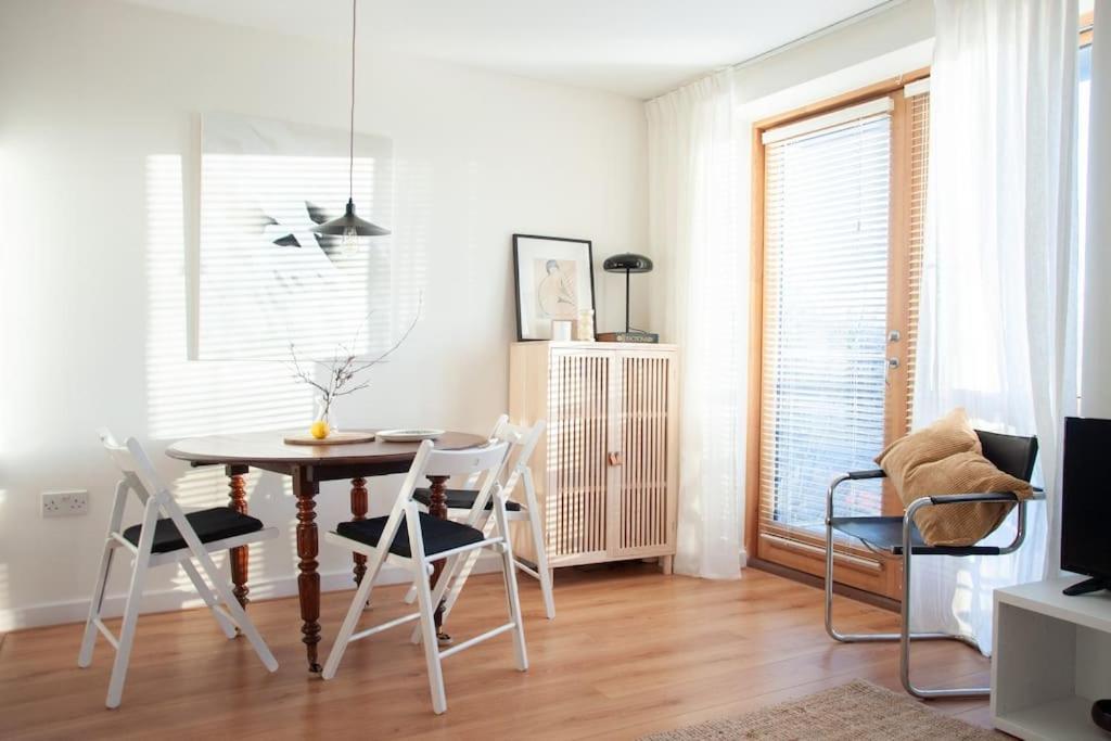 2 Bed 2 Bath Apartment With Canal View Dublín Exterior foto
